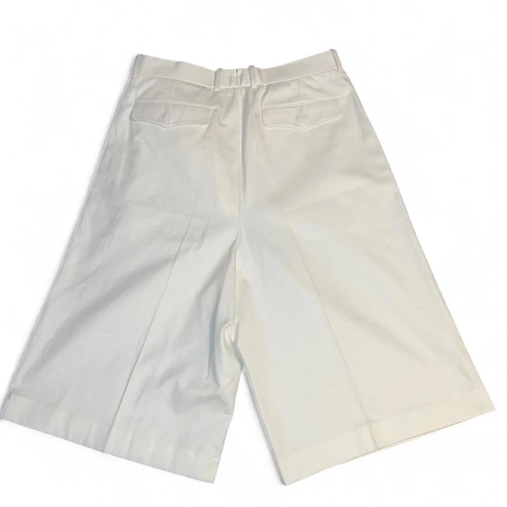 Alexander McQueen oversized cream-white pleated shorts, men’s size IT 50, US 34